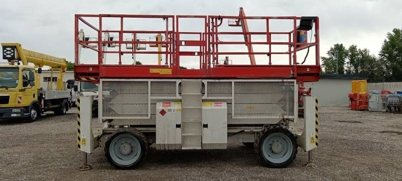 Genie GS4390 - 15,11m, diesel, 4x4 - מעלית מספריים: תמונה 5 Genie GS4390 - 15,11m, diesel, 4x4 - מעלית מספריים: תמונה 5