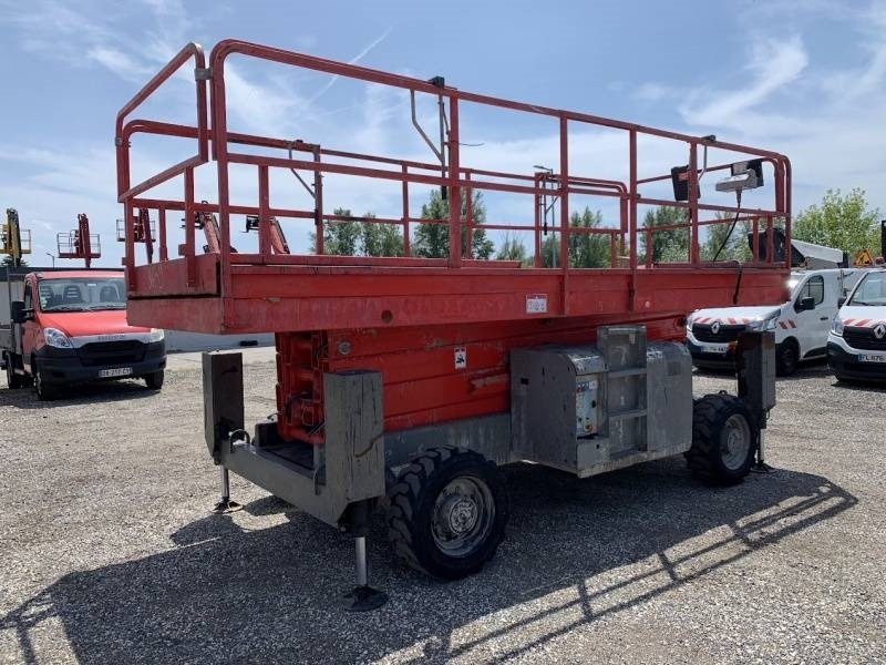 Haulotte H15SXL - 15m, 4x4, diesel - מעלית מספריים: תמונה 2 Haulotte H15SXL - 15m, 4x4, diesel - מעלית מספריים: תמונה 2