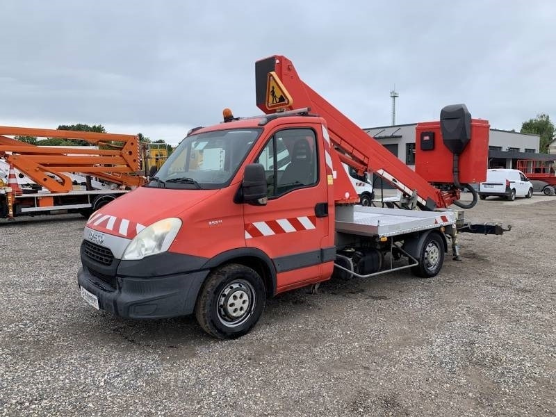 Iveco Daily GSR E179T - 17,1m - 200 kg - פלטפורמה אווירית מותקנת על משאית: תמונה 2 Iveco Daily GSR E179T - 17,1m - 200 kg - פלטפורמה אווירית מותקנת על משאית: תמונה 2