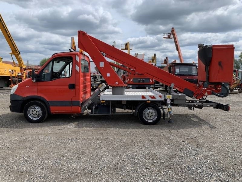 Iveco Daily GSR E179T - 17,1m - 200 kg - פלטפורמה אווירית מותקנת על משאית: תמונה 5 Iveco Daily GSR E179T - 17,1m - 200 kg - פלטפורמה אווירית מותקנת על משאית: תמונה 5