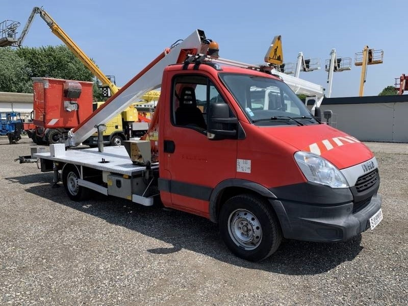 Iveco Daily Multitel 160 ALU DS - 16m - פלטפורמה אווירית מותקנת על משאית: תמונה 1 Iveco Daily Multitel 160 ALU DS - 16m - פלטפורמה אווירית מותקנת על משאית: תמונה 1