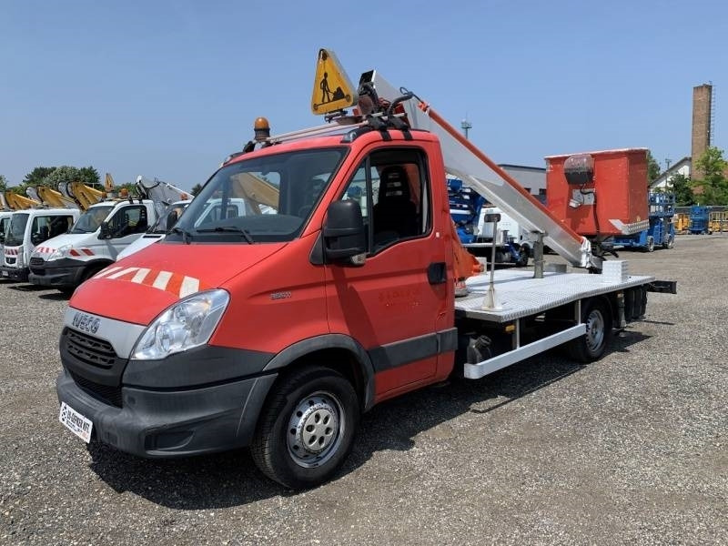 Iveco Daily Multitel 160 ALU DS - 16m - פלטפורמה אווירית מותקנת על משאית: תמונה 2 Iveco Daily Multitel 160 ALU DS - 16m - פלטפורמה אווירית מותקנת על משאית: תמונה 2