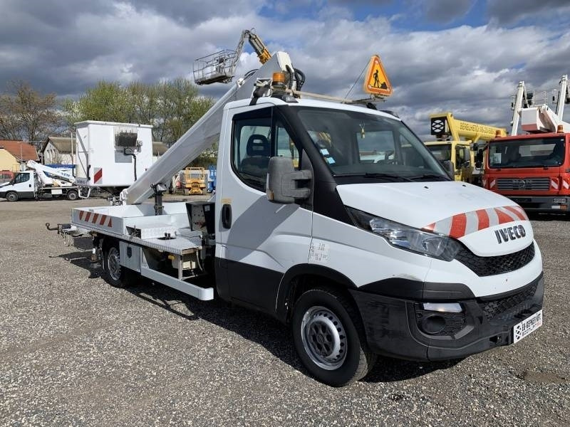 Iveco Daily Multitel 160 ALU DS - 16m - פלטפורמה אווירית מותקנת על משאית: תמונה 1 Iveco Daily Multitel 160 ALU DS - 16m - פלטפורמה אווירית מותקנת על משאית: תמונה 1