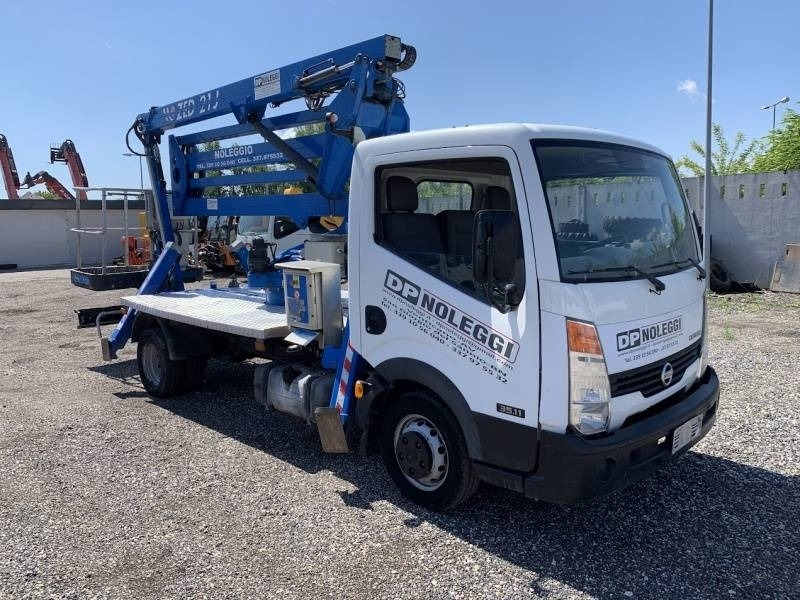 Nissan Cabstar CTE ZED 21 J - 21 m - 200 kg - פלטפורמה אווירית מותקנת על משאית: תמונה 1 Nissan Cabstar CTE ZED 21 J - 21 m - 200 kg - פלטפורמה אווירית מותקנת על משאית: תמונה 1