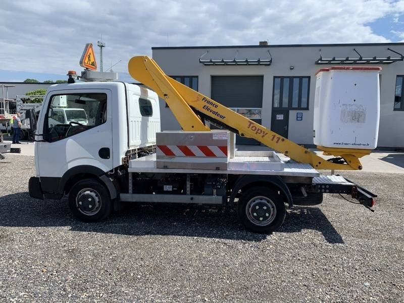 Nissan Cabstar France Elevateur Topy 11 - 11 m - פלטפורמה אווירית מותקנת על משאית: תמונה 5 Nissan Cabstar France Elevateur Topy 11 - 11 m - פלטפורמה אווירית מותקנת על משאית: תמונה 5