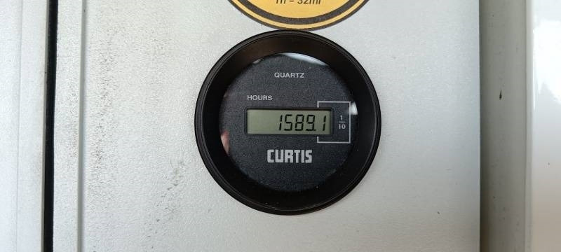 פלטפורמה אווירית מותקנת על משאית Renault Master Klubb KL32 - 12,5 m, 120 kg: תמונה 16