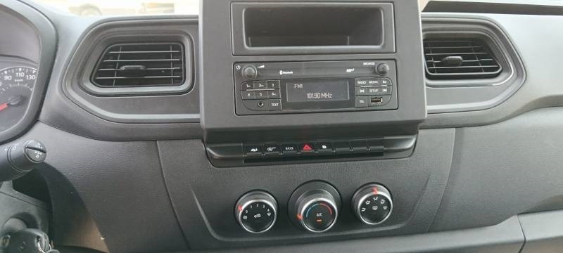 פלטפורמה אווירית מותקנת על משאית Renault Master Klubb KL32 - 12,5 m, 120 kg: תמונה 12