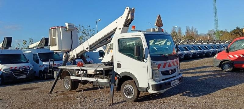 Renault Maxity Bizzocchi Autel 162 HP - 16,5m - פלטפורמה אווירית מותקנת על משאית: תמונה 1 Renault Maxity Bizzocchi Autel 162 HP - 16,5m - פלטפורמה אווירית מותקנת על משאית: תמונה 1