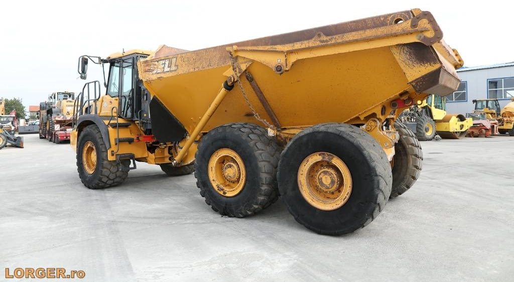 Bell B 30 E - מסיר פסולת מפרקי: תמונה 2 Bell B 30 E - מסיר פסולת מפרקי: תמונה 2