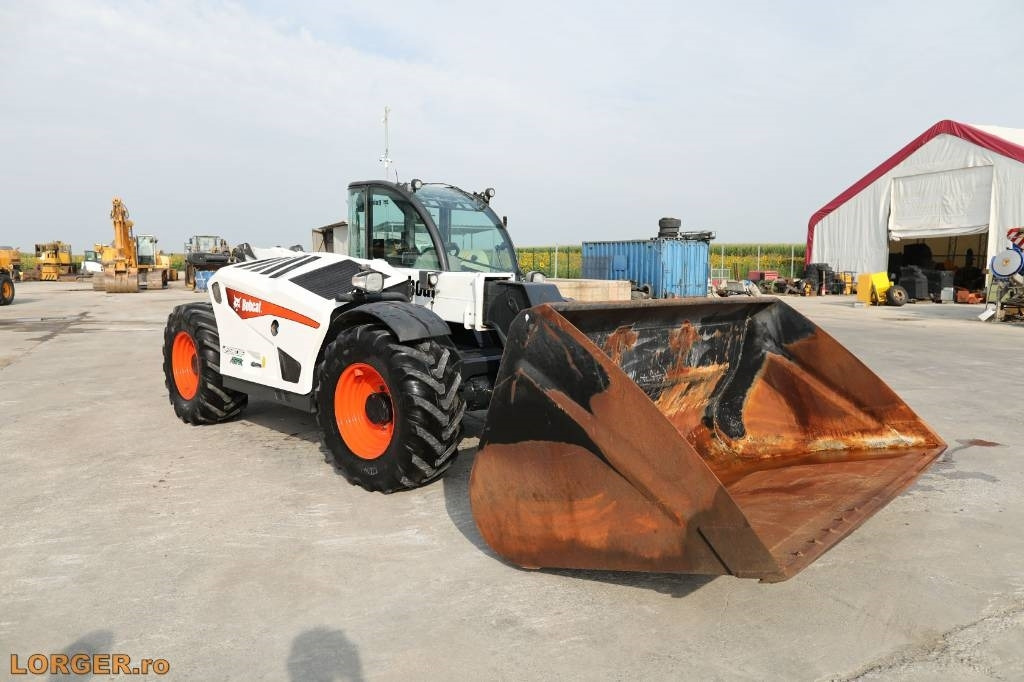 Bobcat TL38.70HF - מפעיל טלסקופי: תמונה 4 Bobcat TL38.70HF - מפעיל טלסקופי: תמונה 4