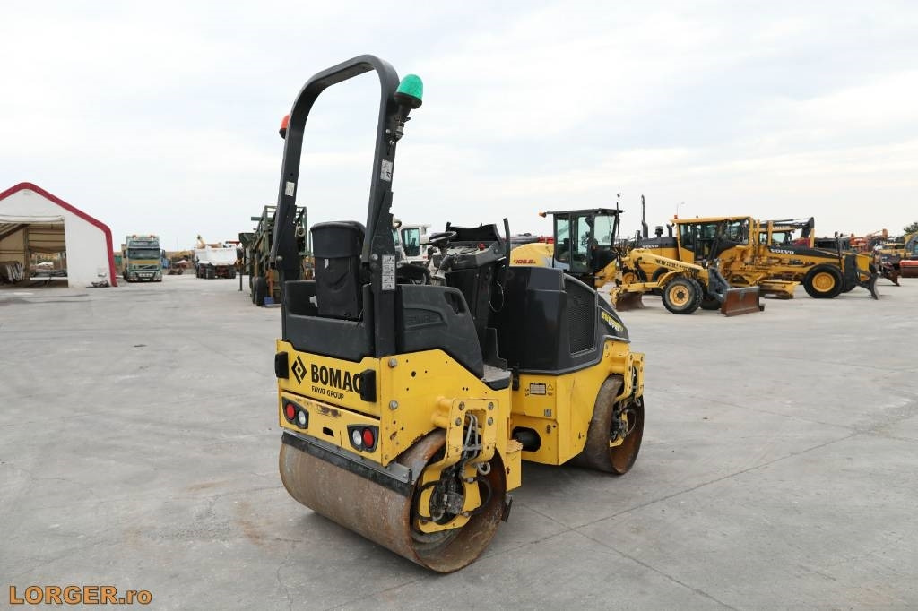 Bomag BW 120 AD-5 - רולר כביש: תמונה 3 Bomag BW 120 AD-5 - רולר כביש: תמונה 3
