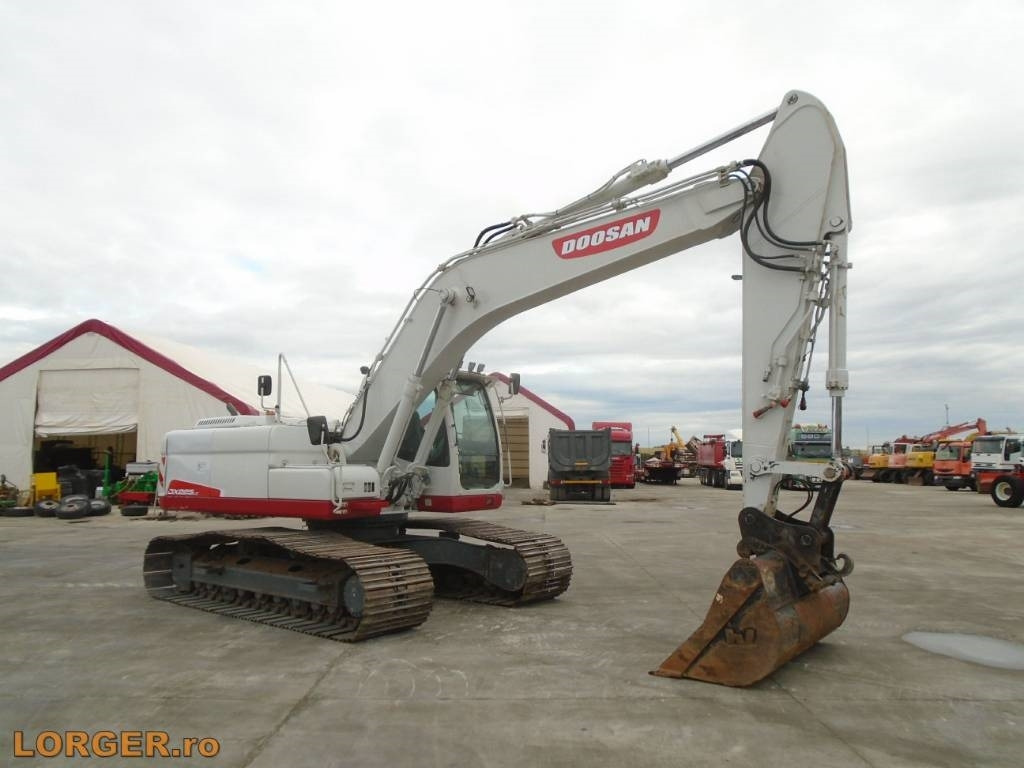 Doosan DX 225 LC with 18m long reach boom - מחפר סורק: תמונה 5 Doosan DX 225 LC with 18m long reach boom - מחפר סורק: תמונה 5