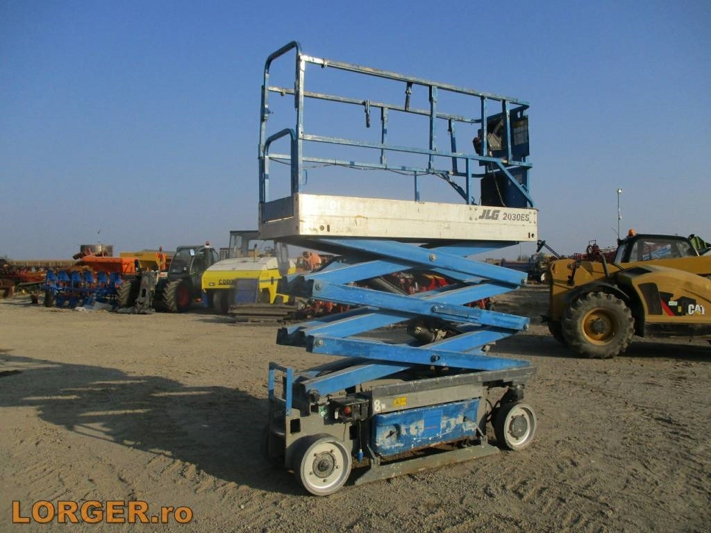JLG 2030 ES - מעלית מספריים: תמונה 1 JLG 2030 ES - מעלית מספריים: תמונה 1