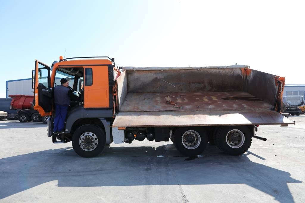 מזהיר MAN TGS 26.480 6x4 BL With KEMPF Germany tipper body –: תמונה 7