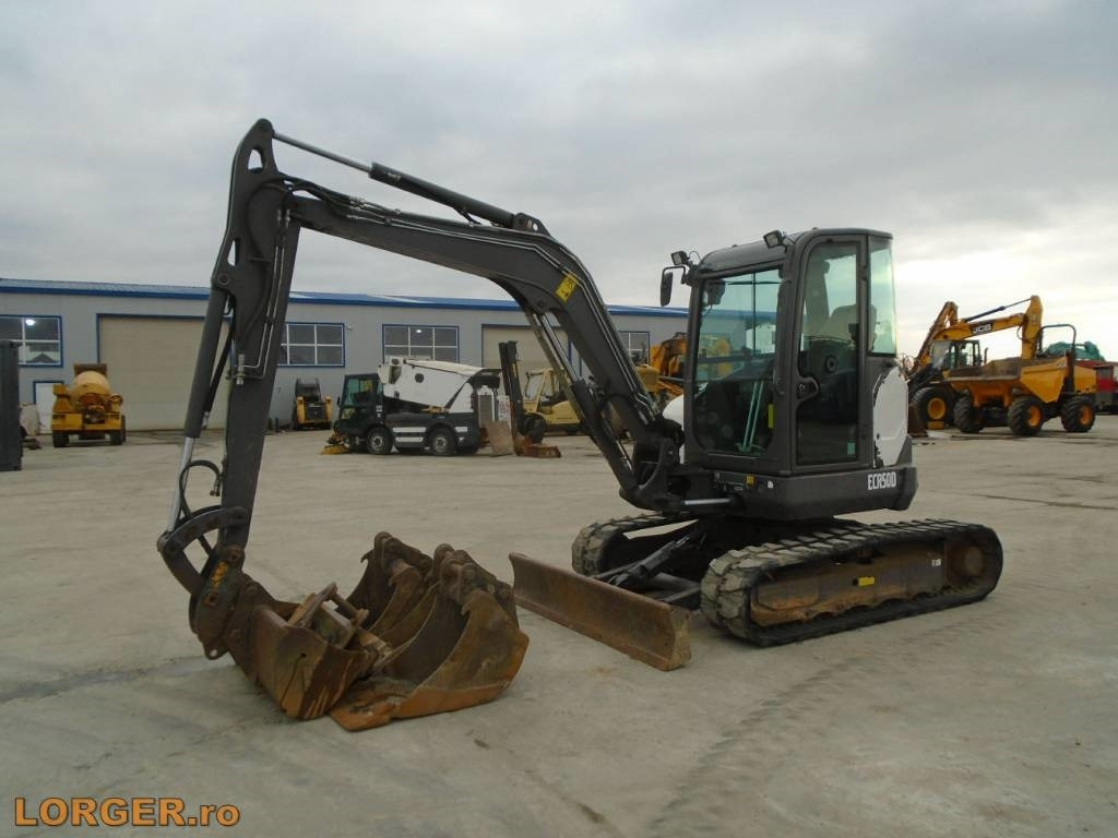 Volvo ECR 50 D - מיני מחפר: תמונה 1 Volvo ECR 50 D - מיני מחפר: תמונה 1