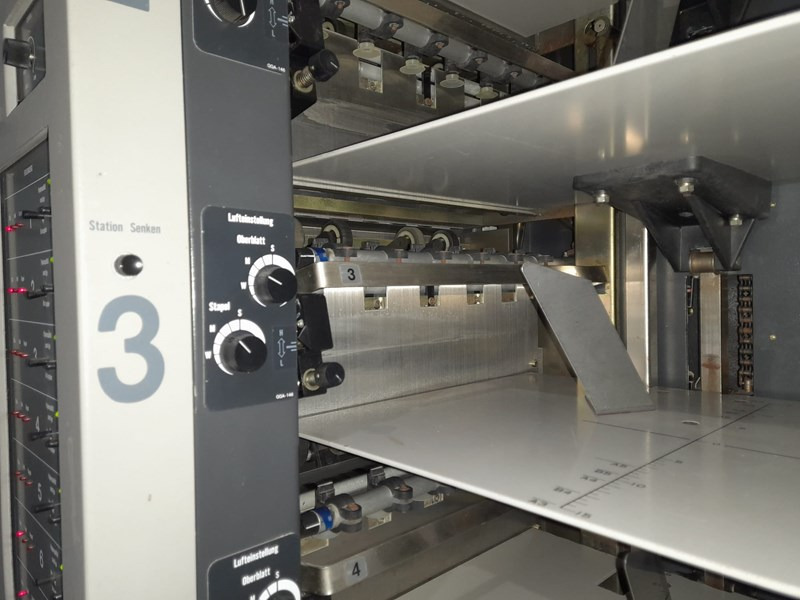 Horizon AC-8000 S | collator | 8 stations | 1992 - מכונת הדפסה: תמונה 2 Horizon AC-8000 S | collator | 8 stations | 1992 - מכונת הדפסה: תמונה 2