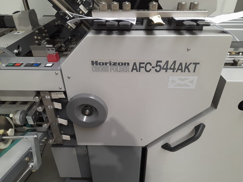 Horizon AFC-544 AKT | folder | 4 + knife + 2 | 2001 | 25 mio - מכונות קיפול: תמונה 2 Horizon AFC-544 AKT | folder | 4 + knife + 2 | 2001 | 25 mio - מכונות קיפול: תמונה 2