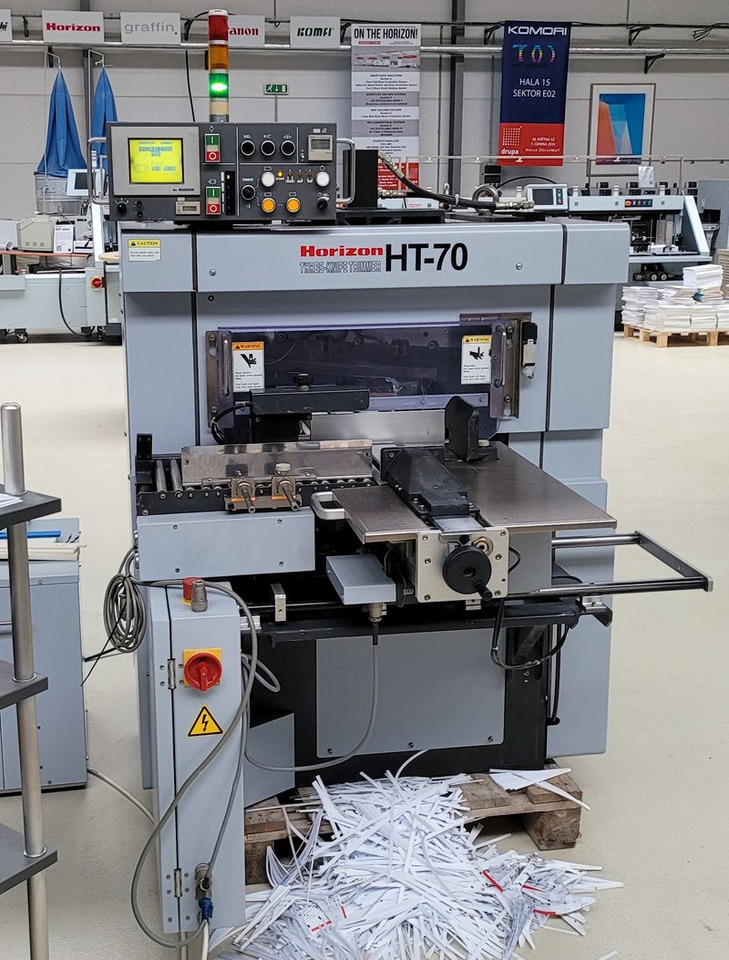 Horizon HT-70 | 2003 - מכונת חיתוך נייר: תמונה 1 Horizon HT-70 | 2003 - מכונת חיתוך נייר: תמונה 1