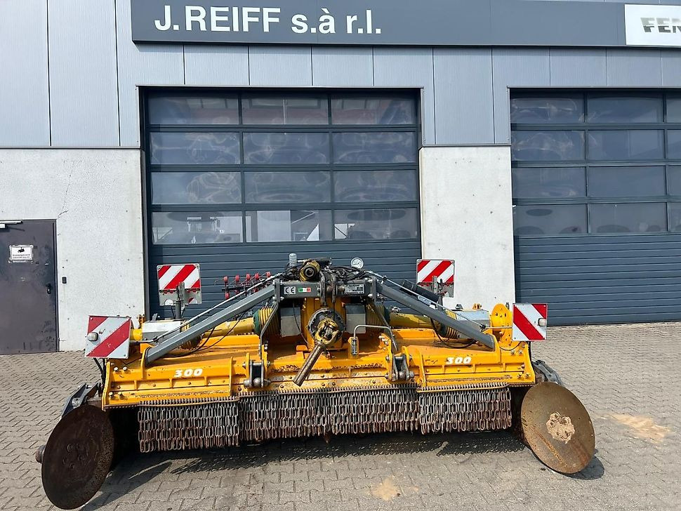 J.Reiff Sarl
Herr Stefan Neukirch - 77 Z.I in den - ציוד עיבוד קרקע: תמונה 1 J.Reiff Sarl
Herr Stefan Neukirch - 77 Z.I in den - ציוד עיבוד קרקע: תמונה 1