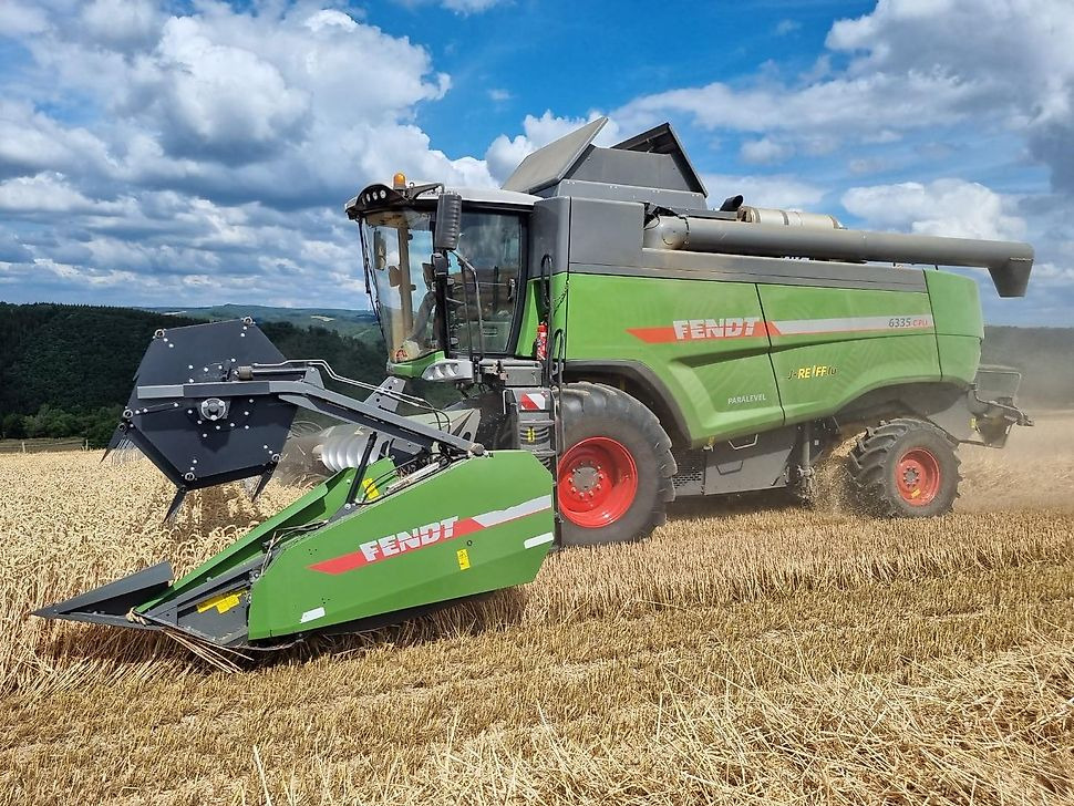 J.Reiff Sarl
Herr Stefan Neukirch - 77 Z.I in den - מקצרת קומבינה: תמונה 2 J.Reiff Sarl
Herr Stefan Neukirch - 77 Z.I in den - מקצרת קומבינה: תמונה 2