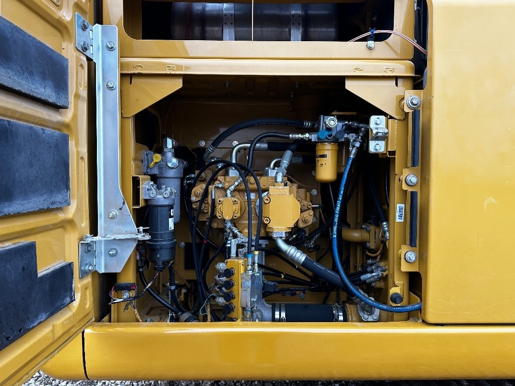 מחפר סורק CAT 320 EL: תמונה 14