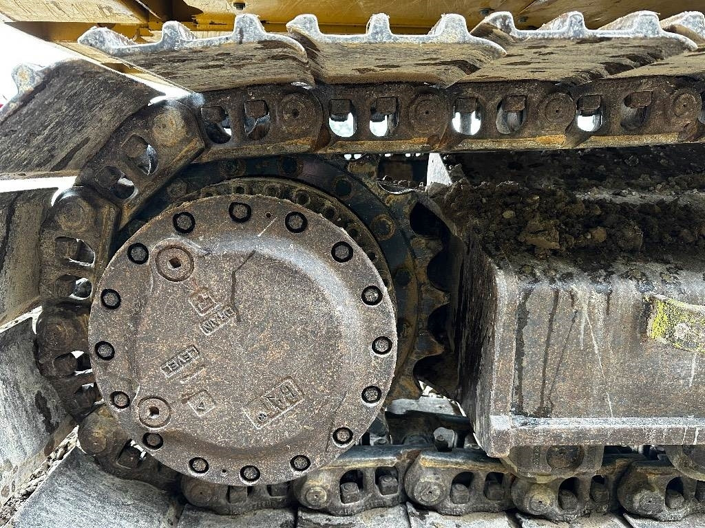 מחפר סורק CAT 320 EL: תמונה 18