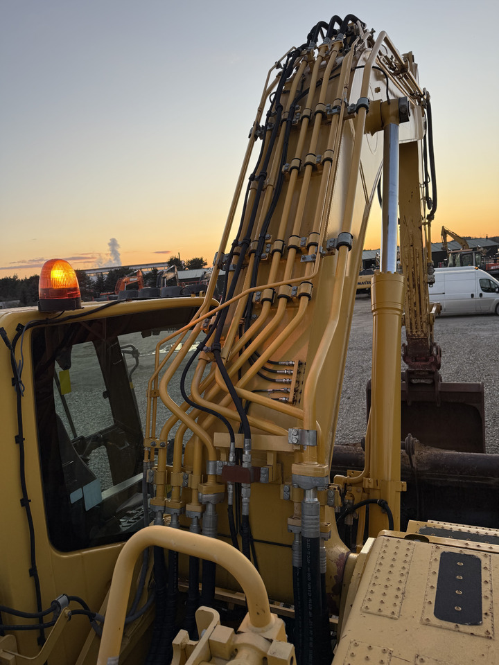 מחפר סורק KOMATSU PC 360 LC-11: תמונה 17