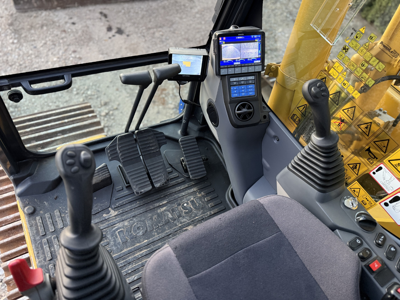 מחפר סורק KOMATSU PC 360 LC-11: תמונה 35