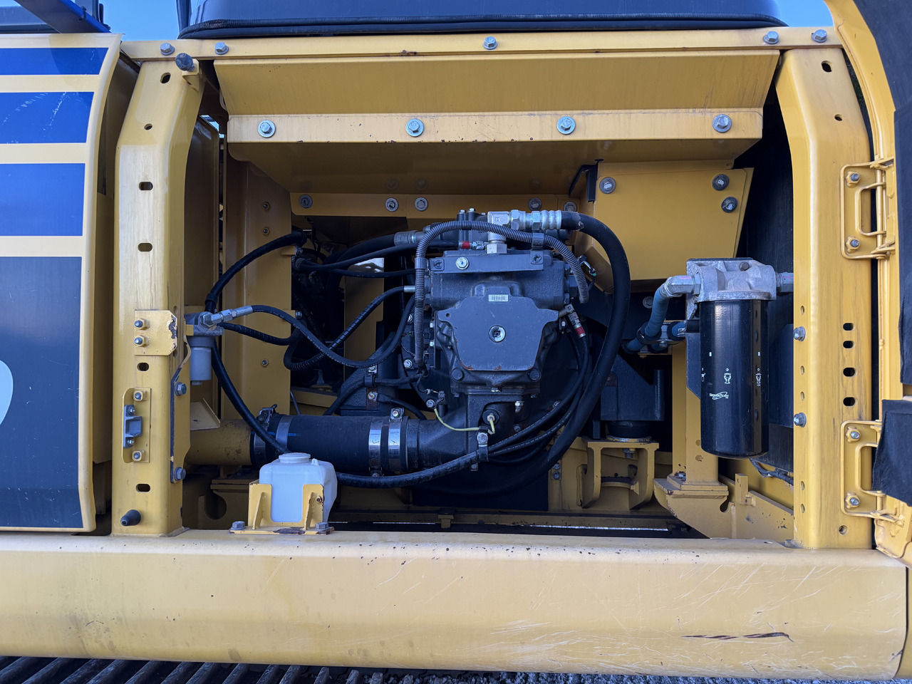 מחפר סורק KOMATSU PC 360 LC-11: תמונה 23