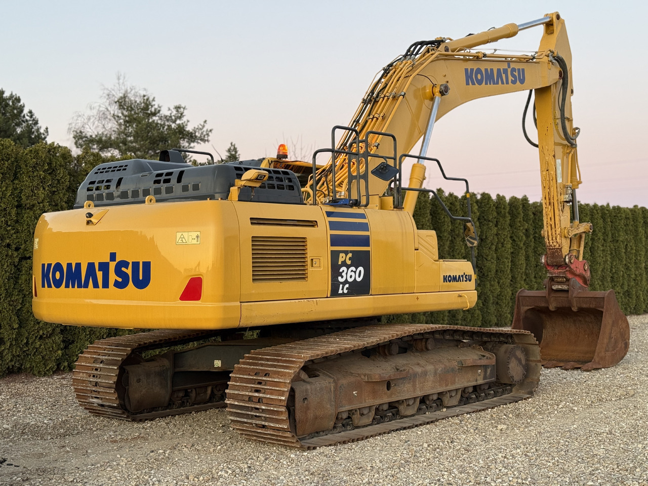 מחפר סורק KOMATSU PC 360 LC-11: תמונה 8