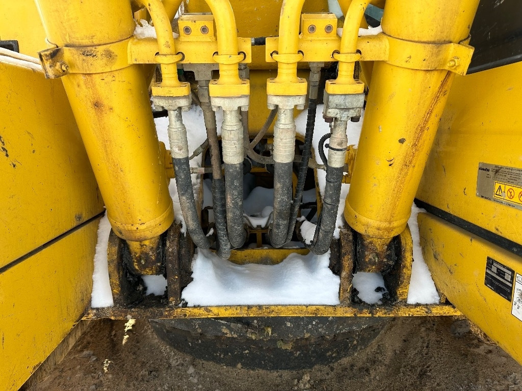 מחפר סורק Komatsu PC 210 LC-11: תמונה 18