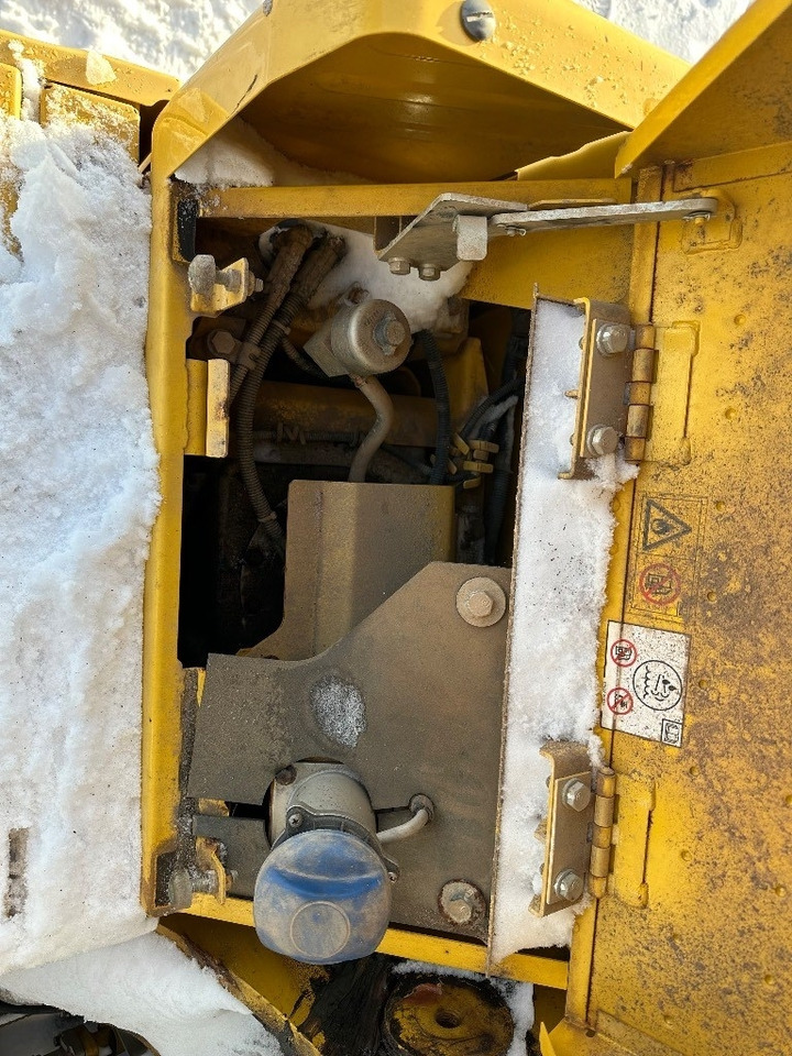 מחפר סורק Komatsu PC 210 LC-11: תמונה 24