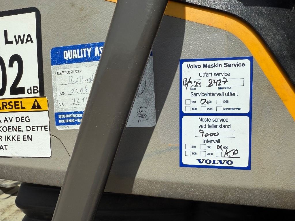 מחפר סורק Volvo EC 220 EL: תמונה 28