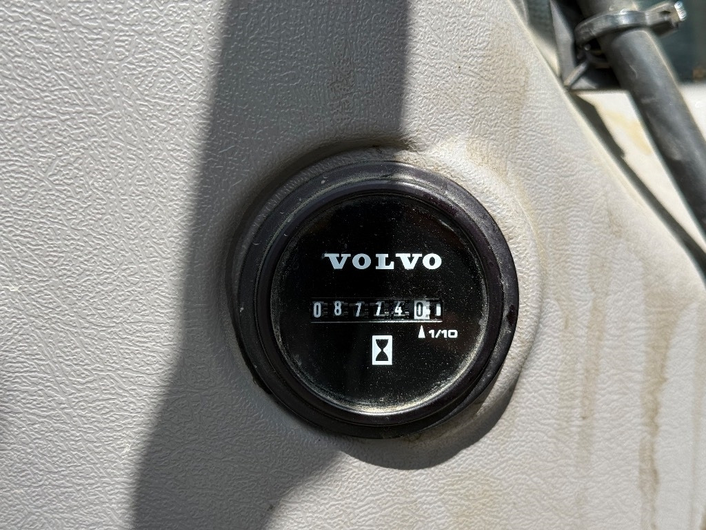מחפר סורק Volvo EC 220 EL: תמונה 30