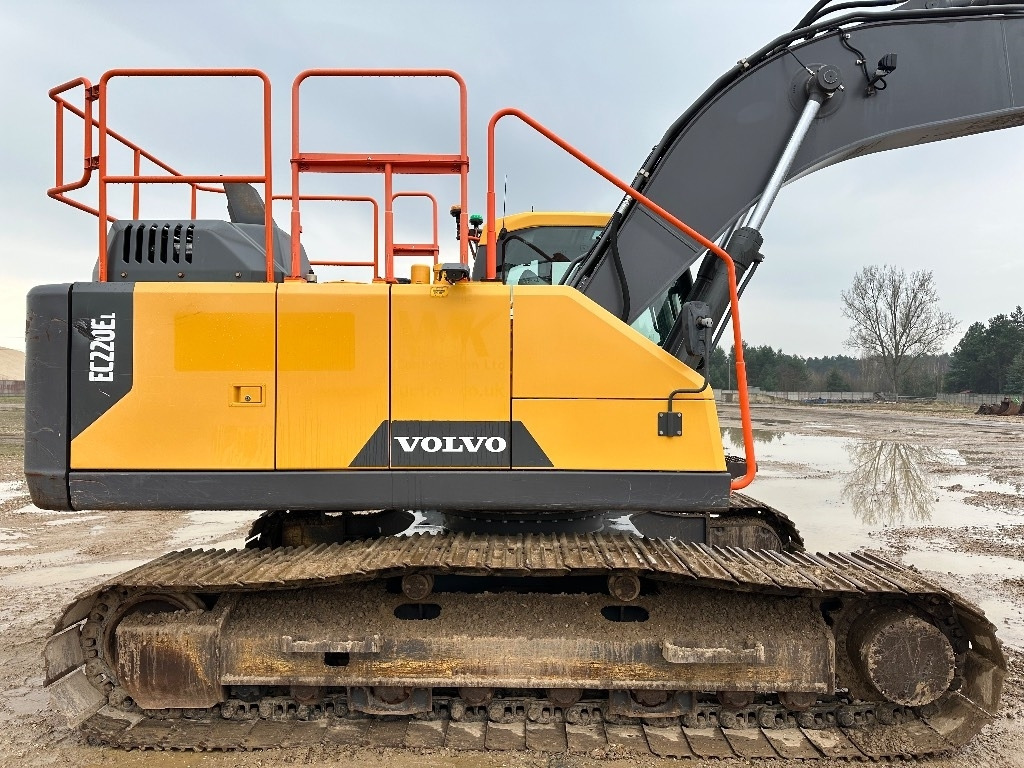 מחפר סורק Volvo EC 220 EL: תמונה 11