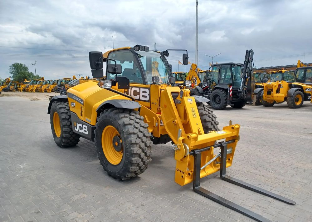 JCB 542-70 Agri Xtra - מפעיל טלסקופי: תמונה 2 JCB 542-70 Agri Xtra - מפעיל טלסקופי: תמונה 2