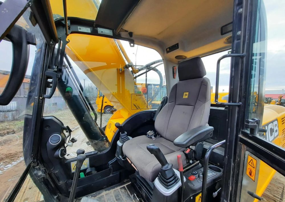 JCB JS 220 - מחפר סורק: תמונה 3 JCB JS 220 - מחפר סורק: תמונה 3