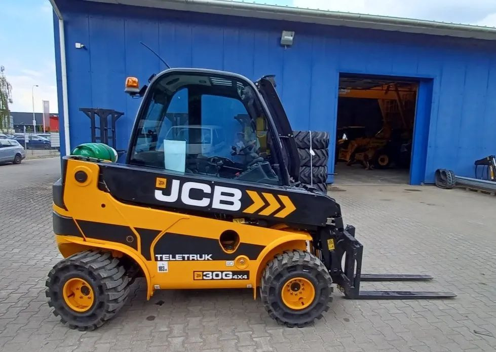 JCB TLT 30-20G 4x4 - מלגזת LPG, מפעיל טלסקופי: תמונה 3 JCB TLT 30-20G 4x4 - מלגזת LPG, מפעיל טלסקופי: תמונה 3