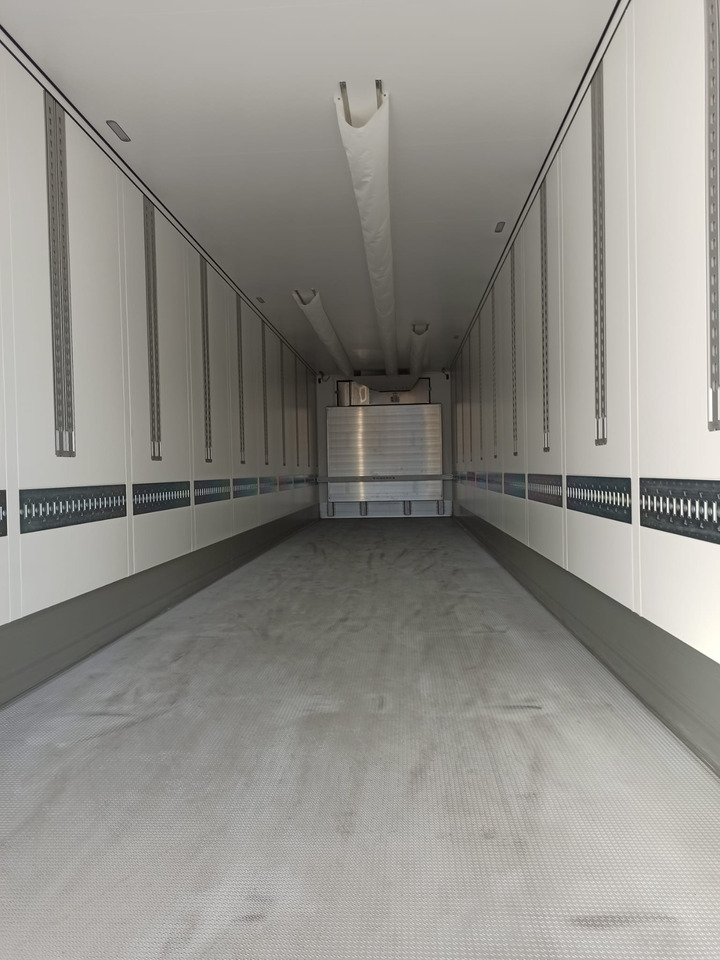 SCHMITZ CARGOBULL ThermoKing SKO 24/L - 13.4 FP COOL V7 FP 60 SMART - סמיטריילר עם קירור: תמונה 5 SCHMITZ CARGOBULL ThermoKing SKO 24/L - 13.4 FP COOL V7 FP 60 SMART - סמיטריילר עם קירור: תמונה 5