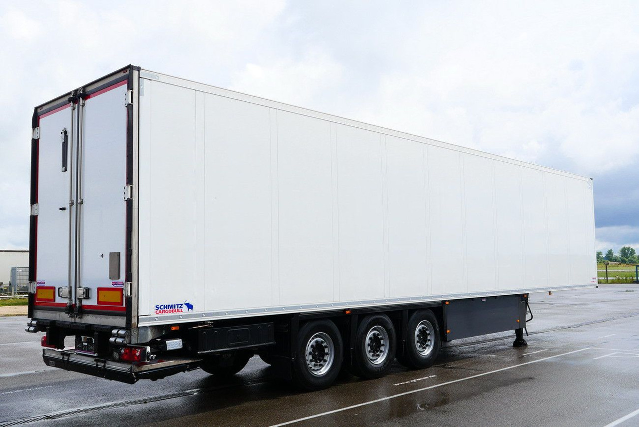 Schmitz Cargobull SKO 24/ LBW 2000 kg /BLUMEN FP 45 / TK TKM / DS - סמיטריילר בתיבה סגורה: תמונה 2 Schmitz Cargobull SKO 24/ LBW 2000 kg /BLUMEN FP 45 / TK TKM / DS - סמיטריילר בתיבה סגורה: תמונה 2