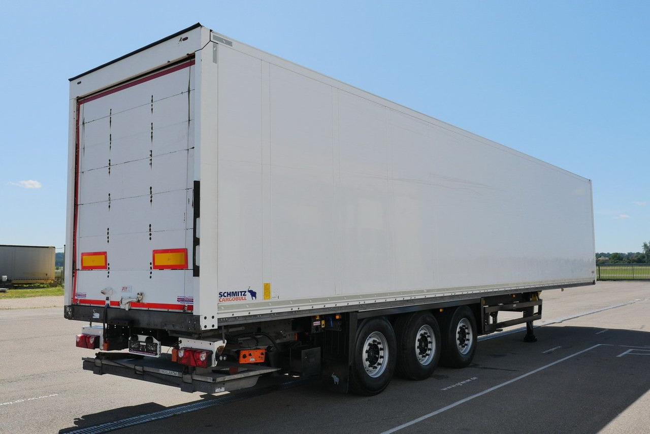 Schmitz Cargobull SKO 24/ ROLLTOR / LBW 2000 kg / TÜV NEU - סמיטריילר בתיבה סגורה: תמונה 2 Schmitz Cargobull SKO 24/ ROLLTOR / LBW 2000 kg / TÜV NEU - סמיטריילר בתיבה סגורה: תמונה 2