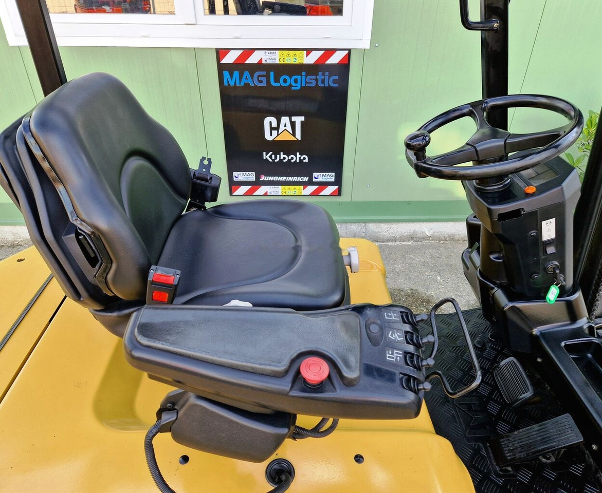 Caterpillar EP25 - משאית הגעה: תמונה 5 Caterpillar EP25 - משאית הגעה: תמונה 5