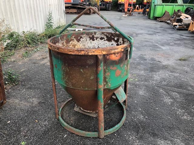 DIVERS ACCESSOIRES BTP GODET BENNE GODET PELLE /CAISSONS /ROUES /DIVERS - צרופה עבור מכונת בנייה: תמונה 5 DIVERS ACCESSOIRES BTP GODET BENNE GODET PELLE /CAISSONS /ROUES /DIVERS - צרופה עבור מכונת בנייה: תמונה 5