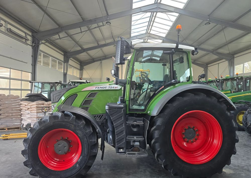 Fendt 724 Vario Profi Plus - טרקטור חקלאי: תמונה 4 Fendt 724 Vario Profi Plus - טרקטור חקלאי: תמונה 4
