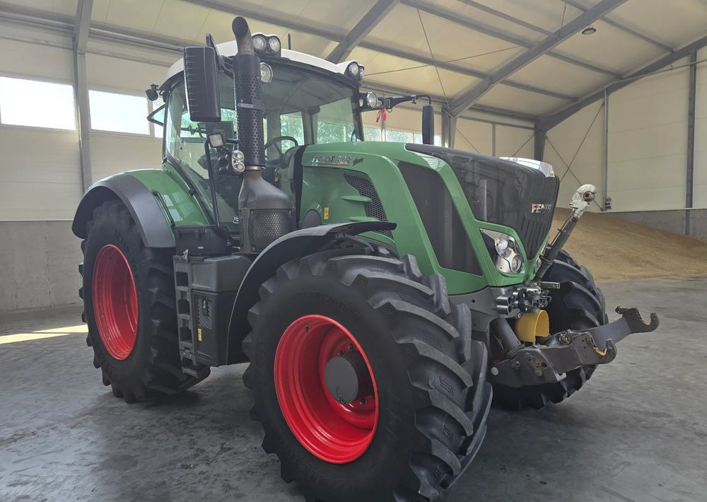 Fendt 828 - טרקטור חקלאי: תמונה 2 Fendt 828 - טרקטור חקלאי: תמונה 2