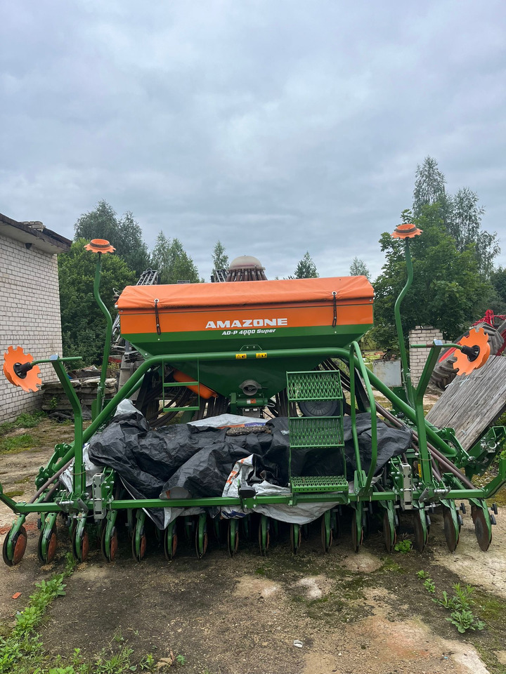 AMAZONE AD-P 4000 Super - מקדחת זריעה משולבת: תמונה 1 AMAZONE AD-P 4000 Super - מקדחת זריעה משולבת: תמונה 1