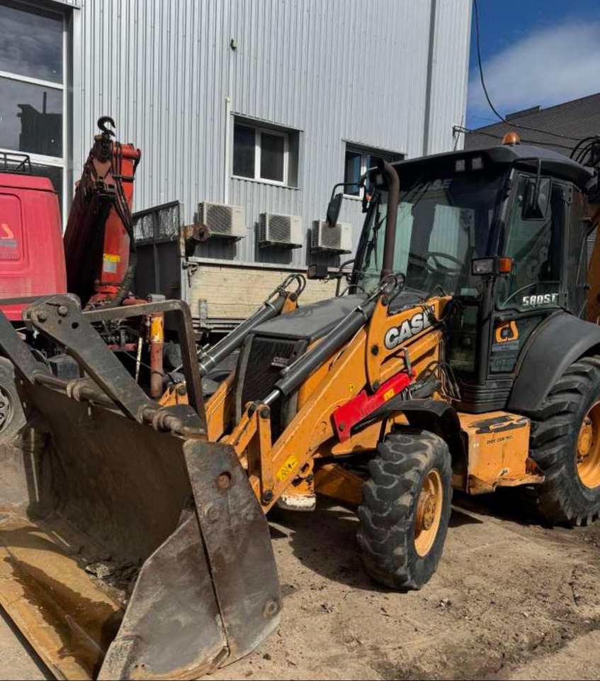 CASE 580ST - מחפרון: תמונה 1 CASE 580ST - מחפרון: תמונה 1