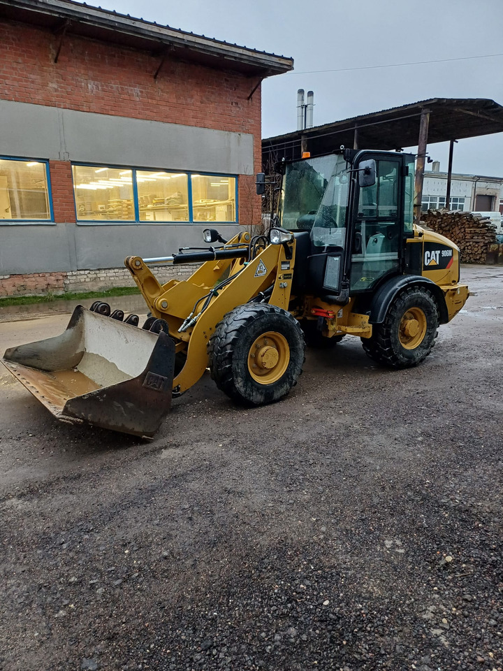 CATERPILLAR 906M - מחפרון: תמונה 2 CATERPILLAR 906M - מחפרון: תמונה 2