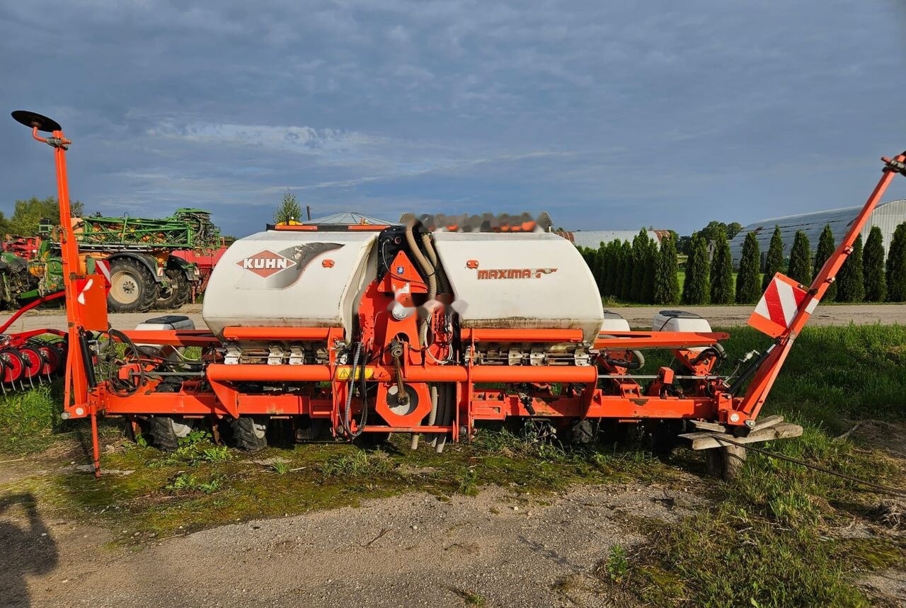 Kuhn Maxima 2M - מכונת זריעה מדויקת: תמונה 1 Kuhn Maxima 2M - מכונת זריעה מדויקת: תמונה 1