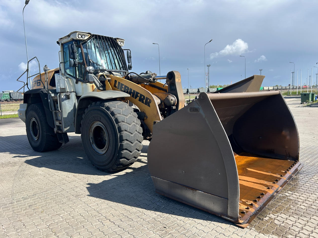 LIEBHERR L576 - מעמיס גלגלים: תמונה 2 LIEBHERR L576 - מעמיס גלגלים: תמונה 2